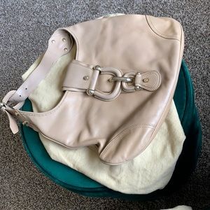 Burberry tan leather purse